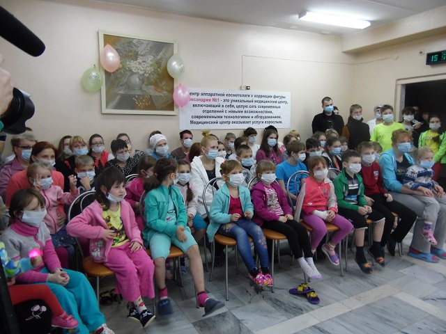 Праздник "Дорогами добра" в детской областной больнице Нижнего Новгорода